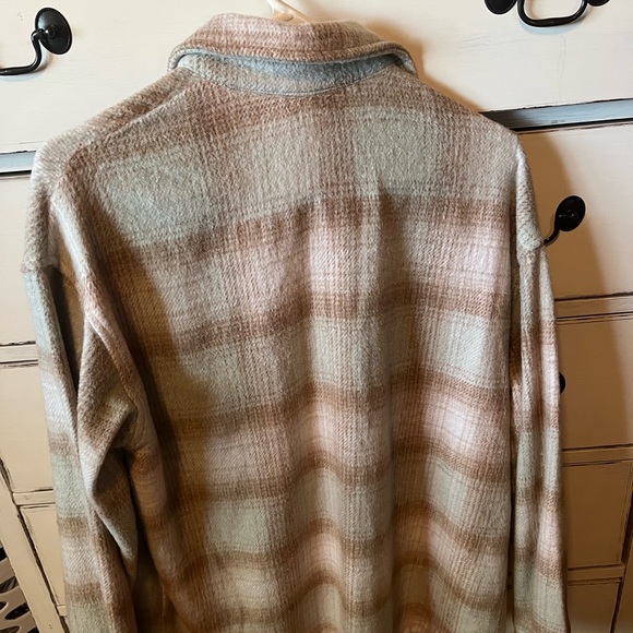 Bailey Rose Women's Plaid Jacket - Cream and Tan - Picture 4 of 4